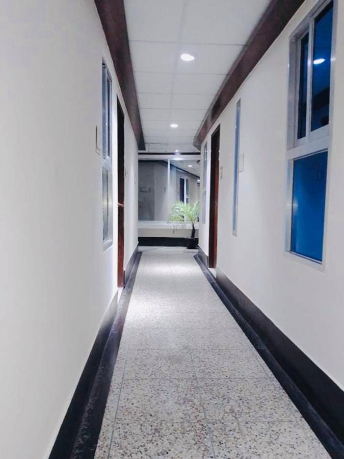 Hotel Seven Star Дакка Экстерьер фото